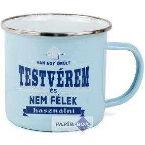 Top Pasik fémbögre, Testvér