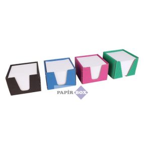 Kockatömb, 100x100 mm, adagolóval, sima lapokkal, FŰZFŐI